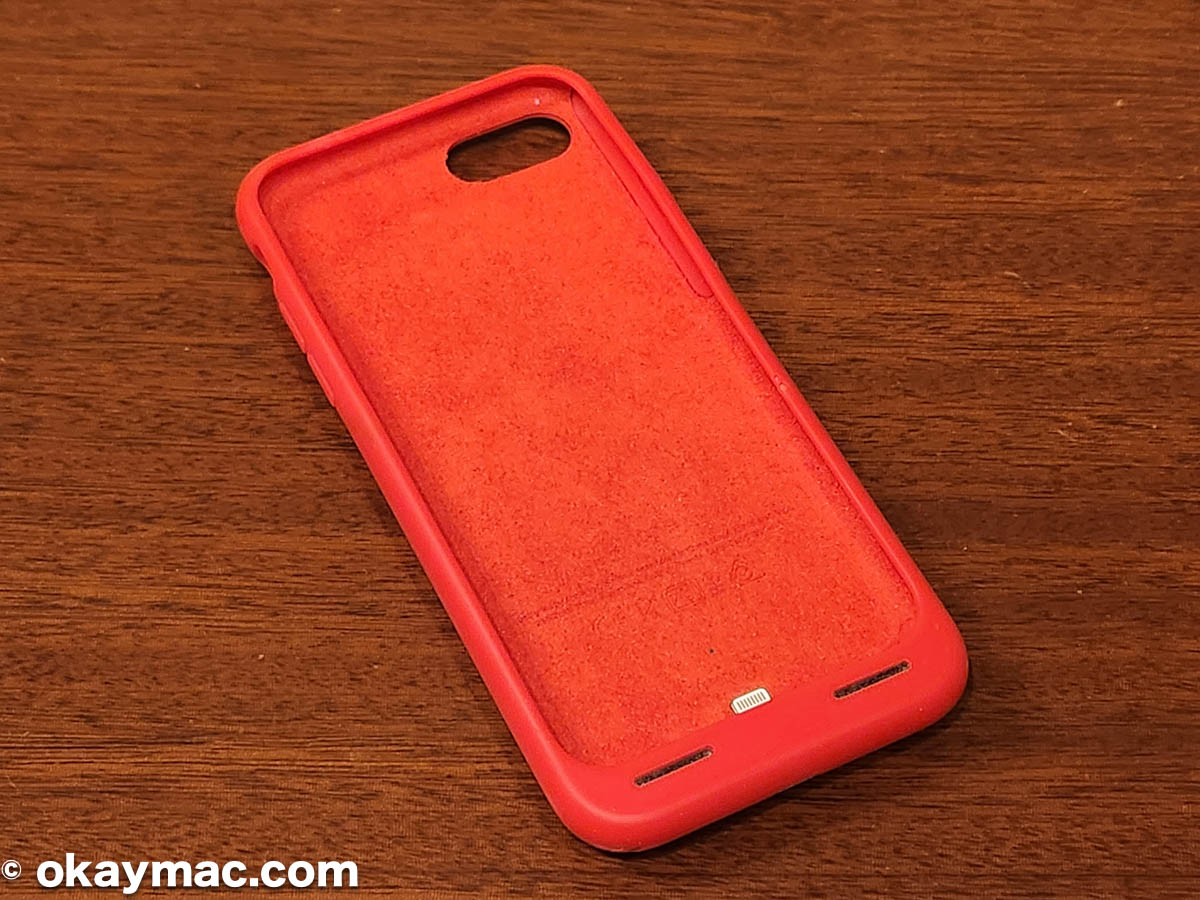 「iPhone 7 Smart Battery Case」（PRODUCT RED）